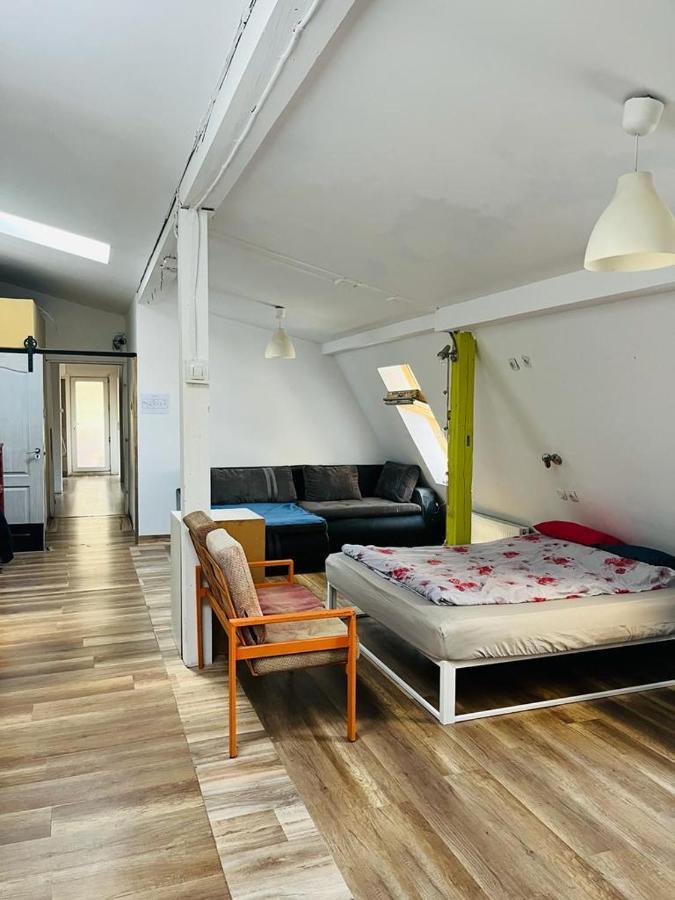 Zen Hostel by Pura Vida Cluj-Napoca Exterior foto